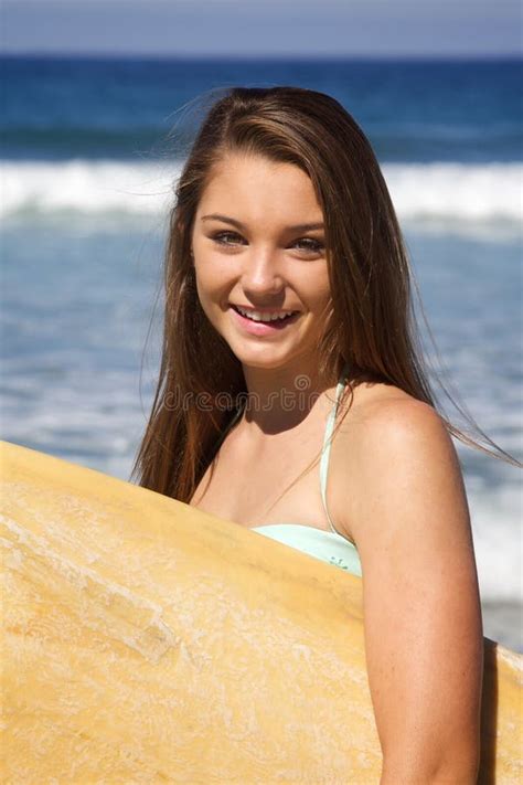 Free Teenage Girl In Bikini Photos .
